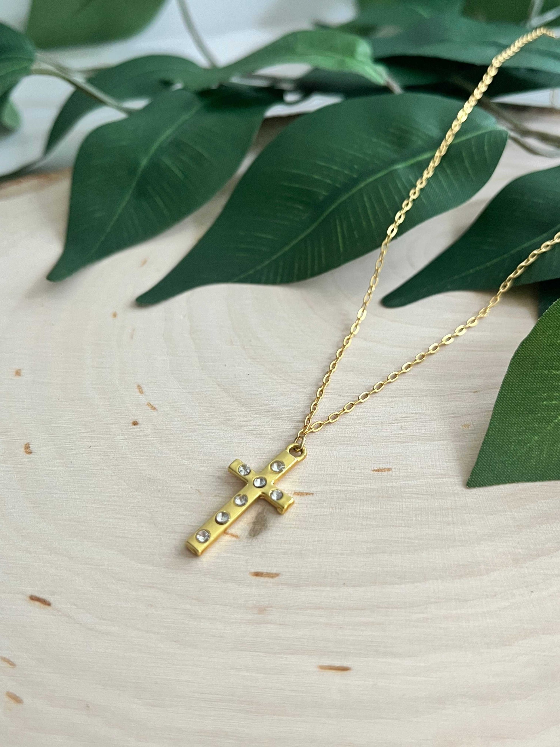 Gold Cross Pendant Necklace – Simply In The Cross 16K Christian jewelry.

