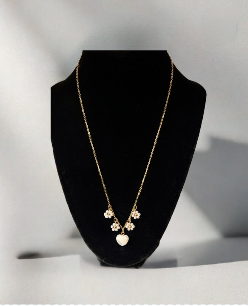 Daisy heart 16k gold 18”necklace