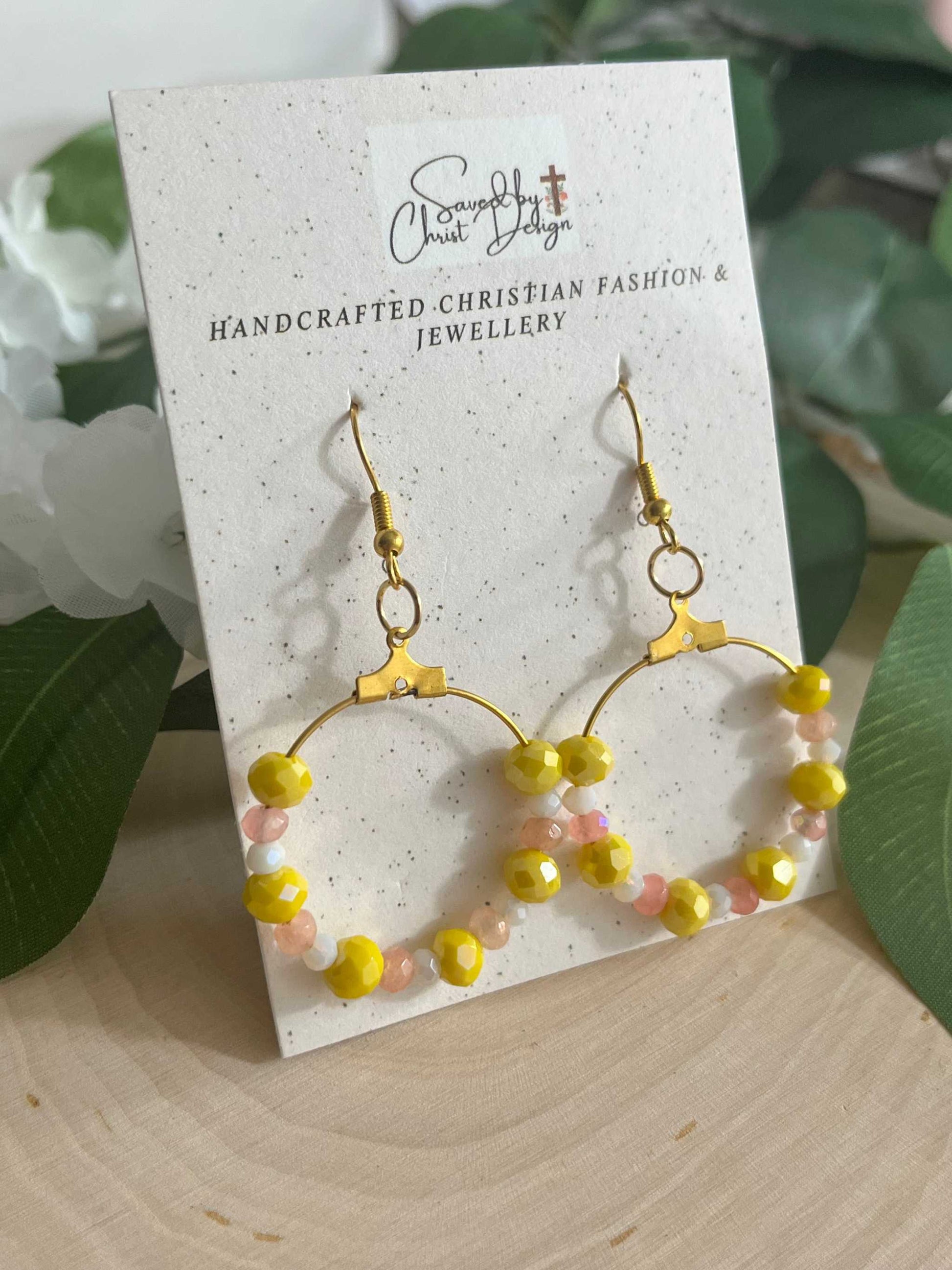 Peach Gold Hoop Earrings with yellow and peach faceted glass beads, elegant jewelry for daily wear
