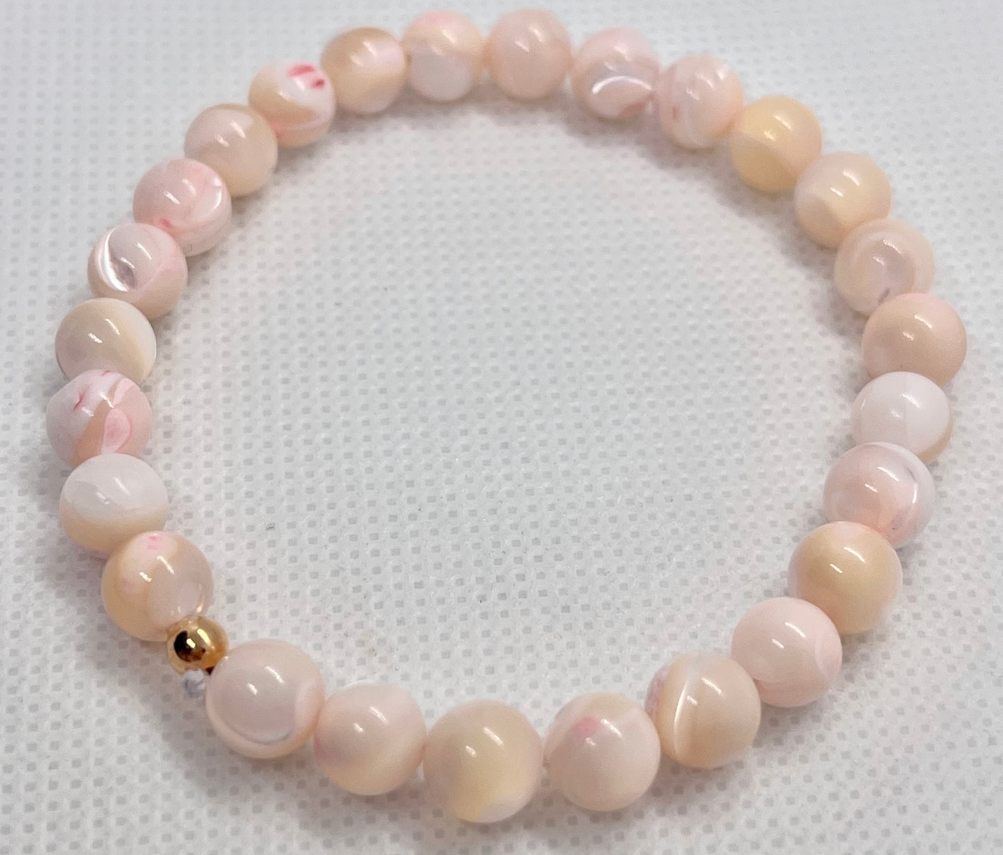 Pink mother of pearl stone bracelet