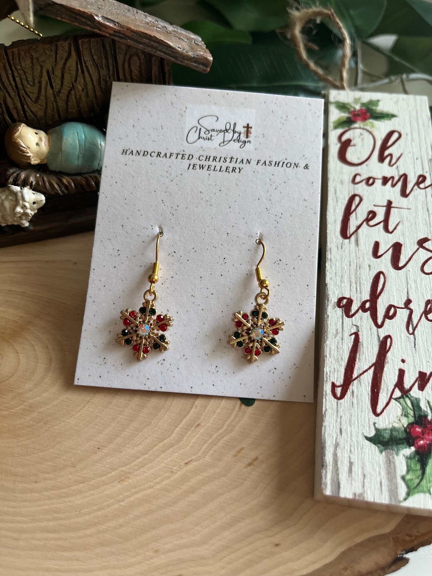 Christmas Earrings with Jeweled Snowflake Gold – Festive Holiday Jewelry

