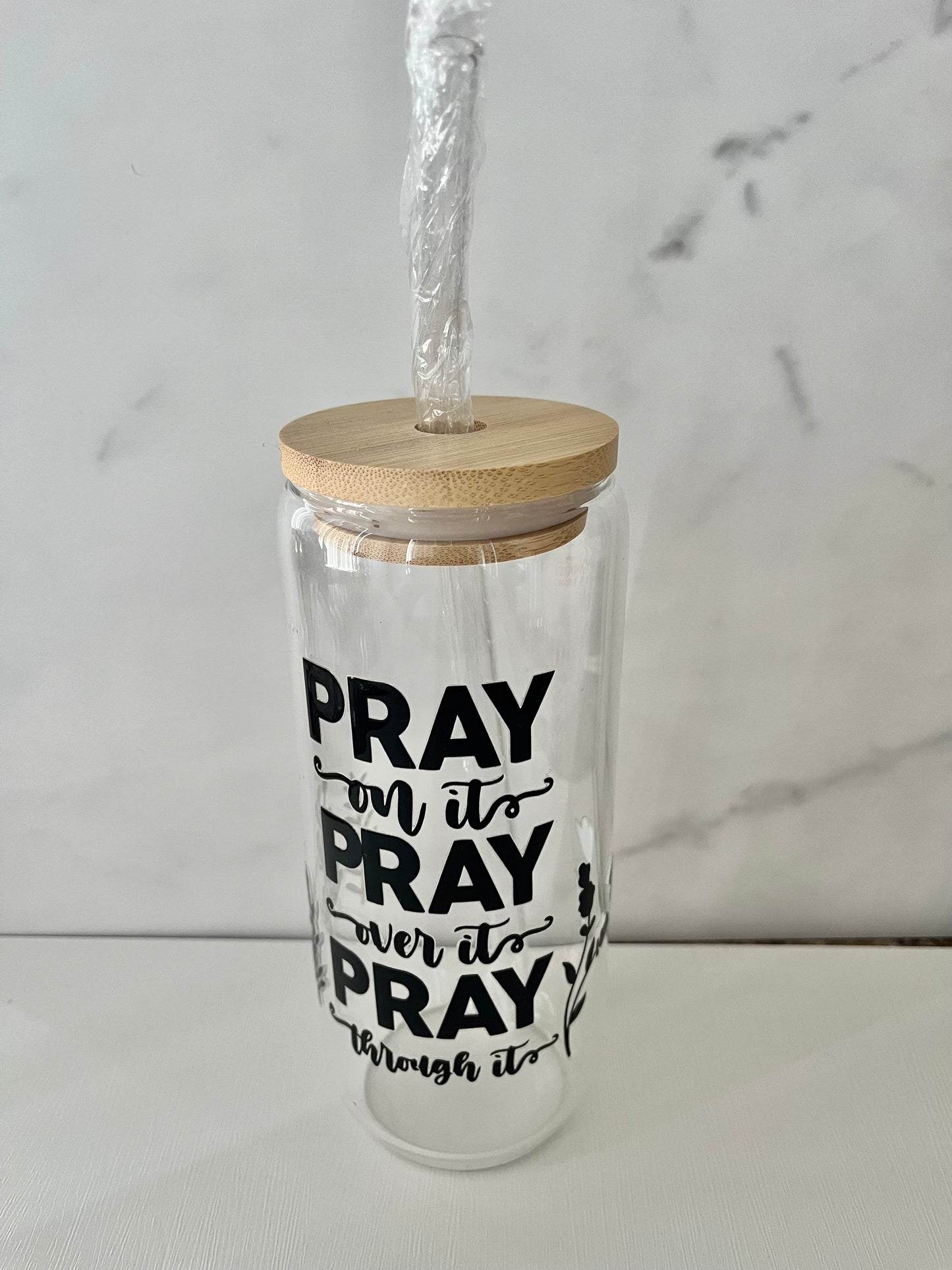 Pray 22oz glass tumbler, straw,& straw cleaner