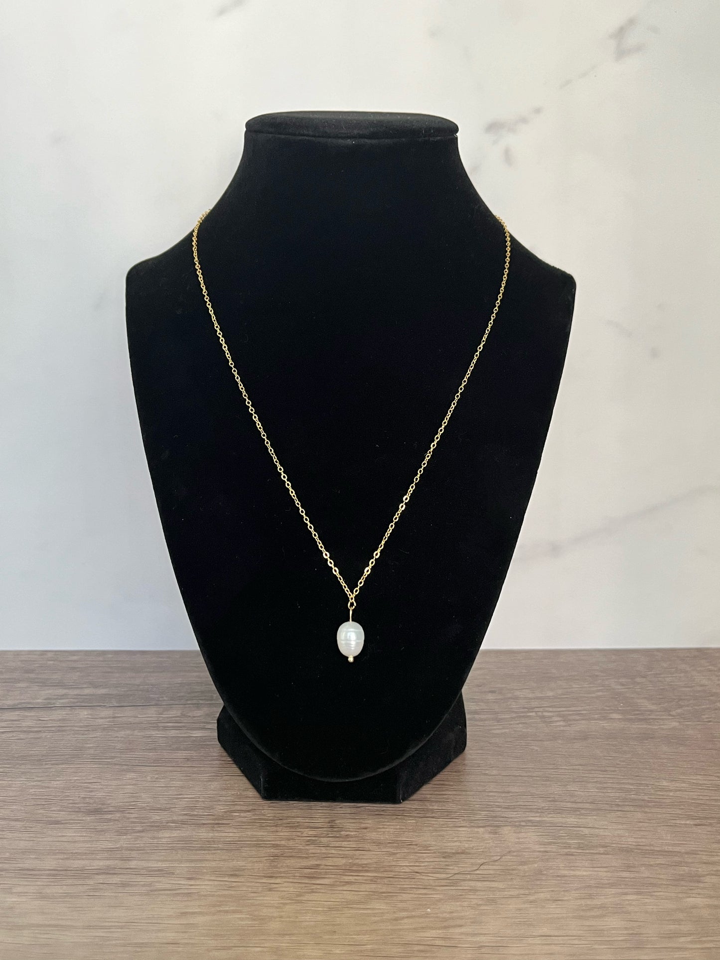 Dainty gold freshwater natural pearl 18” necklace