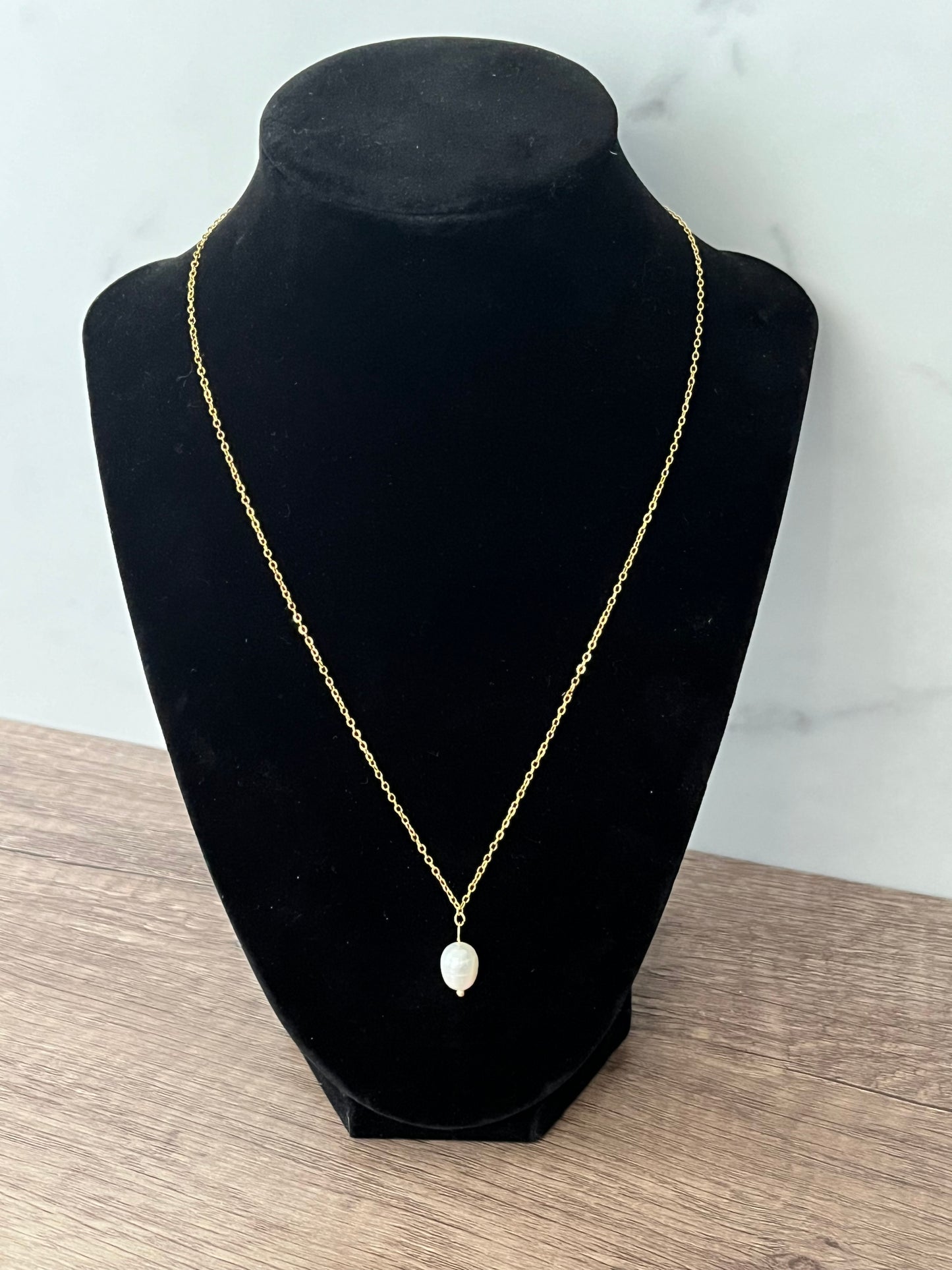 Dainty gold freshwater natural pearl 18” necklace