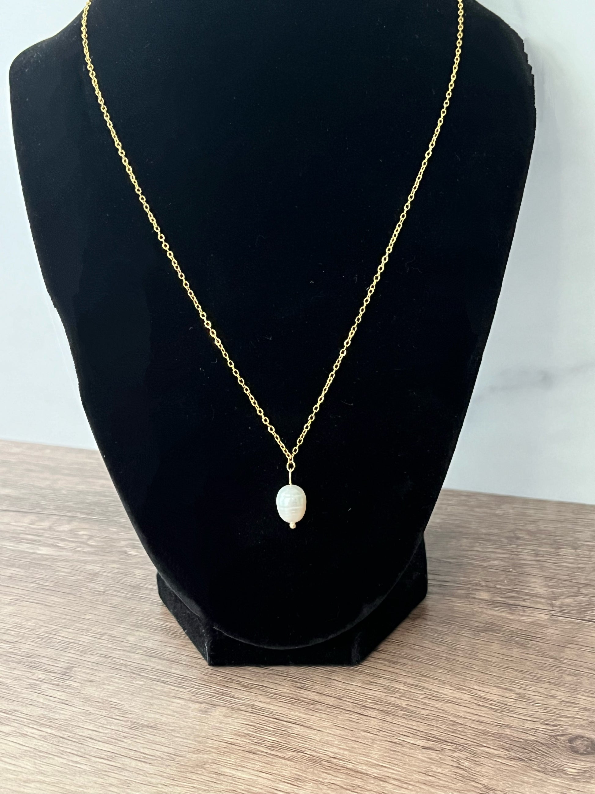 Dainty gold freshwater natural pearl 18” necklace