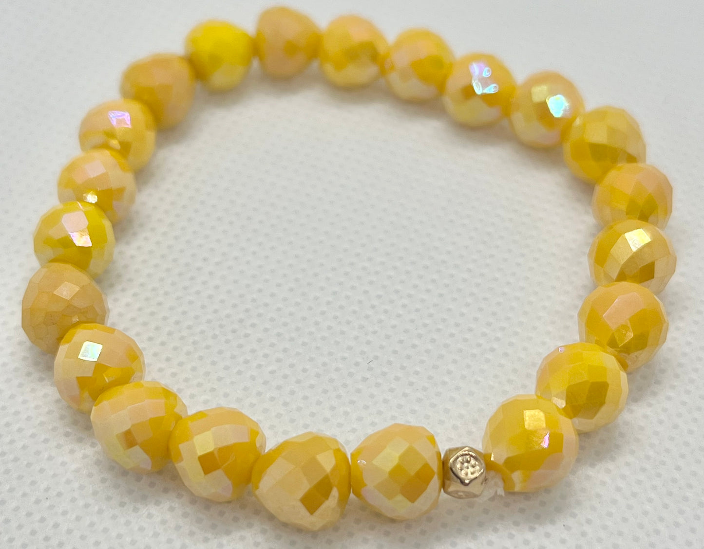 Yellow faceted glass beaded bracelet