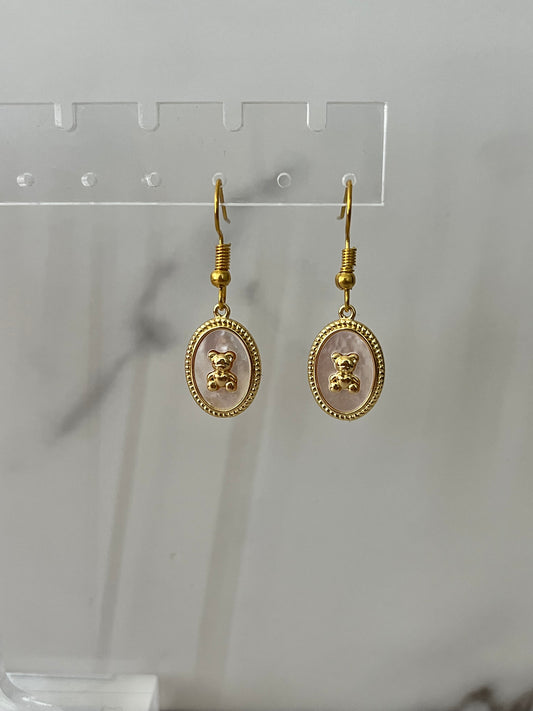 Teddy bear oval gold earrings