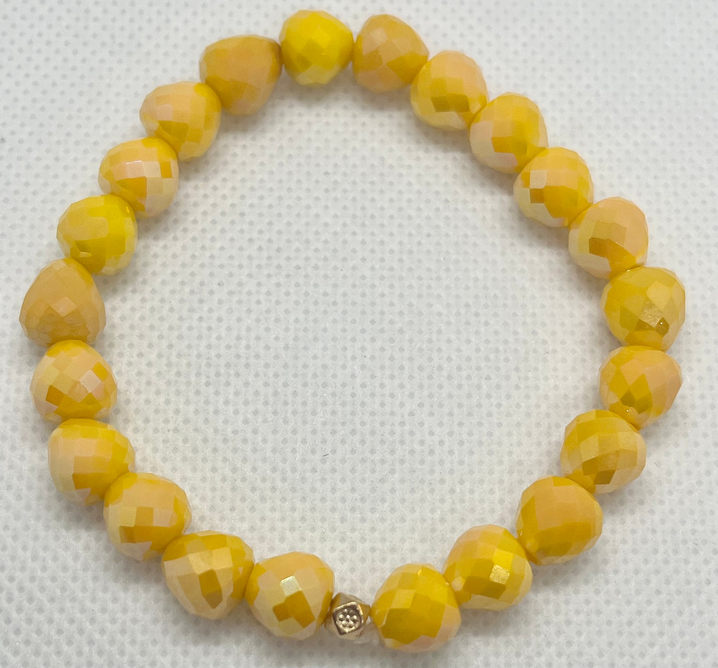 Yellow faceted glass beaded bracelet