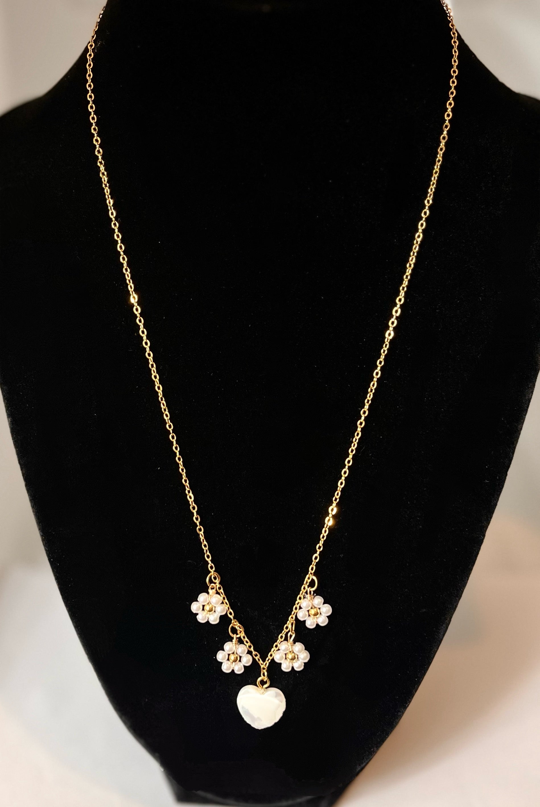 Daisy heart 16k gold 18”necklace