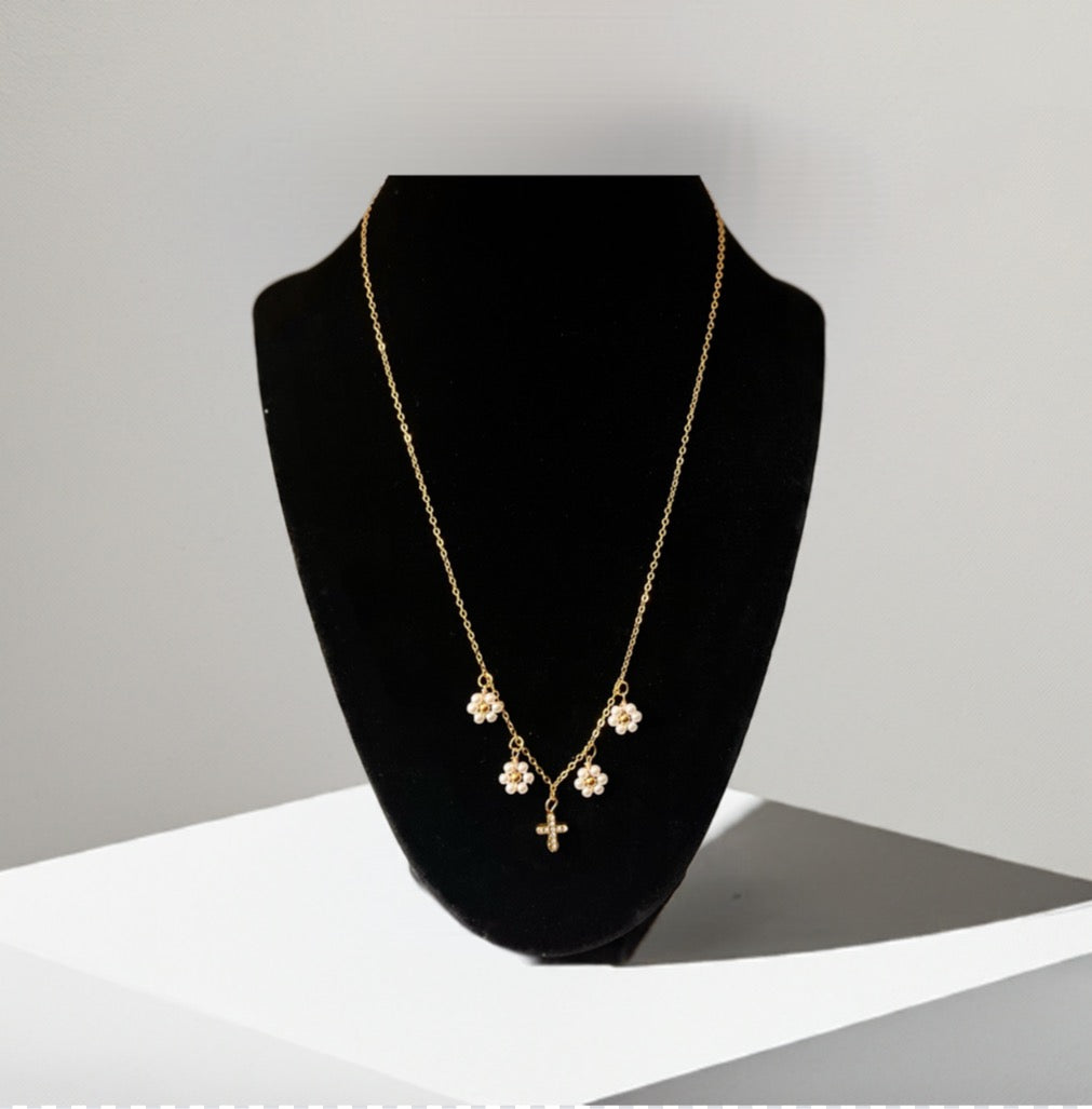 Daisy cross 16k gold 18” necklace