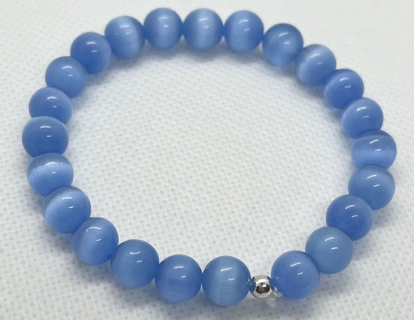 Blue glass beaded bracelet