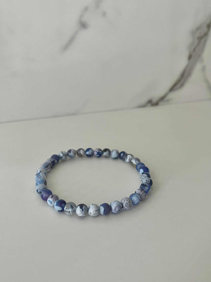 Blue Agate Stone Bead Bracelet with white and blue agate beads, stylish and spiritual