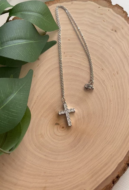 Silver Necklace Cross Pendant 18" Christian Jewelry *RESTOCKED