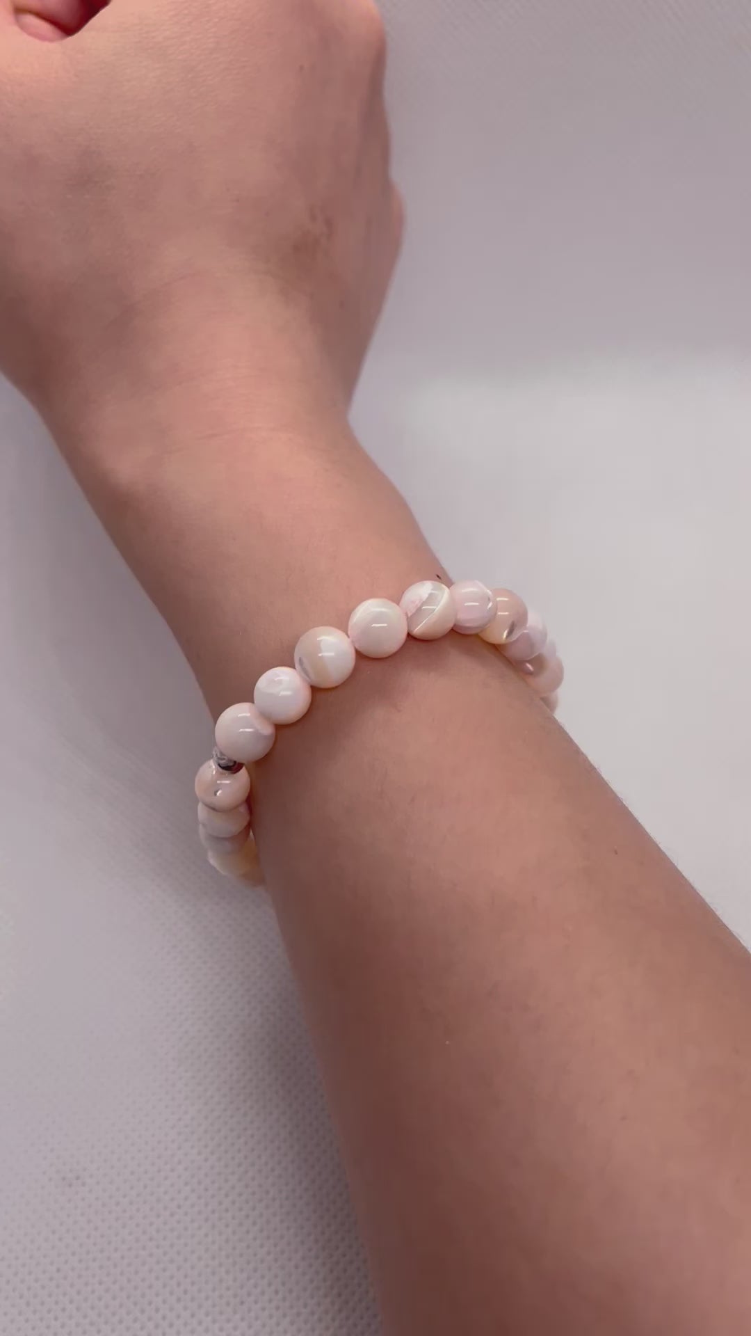 Pink mother of pearl stone bracelet