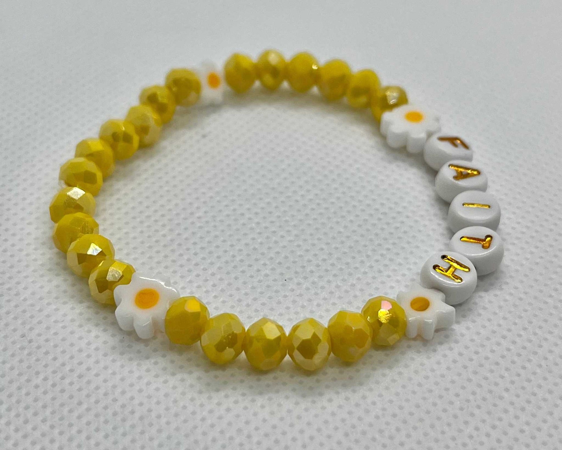 Yellow glass faceted Faith brYellow Faceted Faith Healing Bracelet showcasing vibrant yellow beads, perfect for adding a touch of healing and faith-inspired style to your jewelry collection.acelet with daisies, spiritual bracelet, bracelet for women, healing bracelet, minimalist bracelet handmade